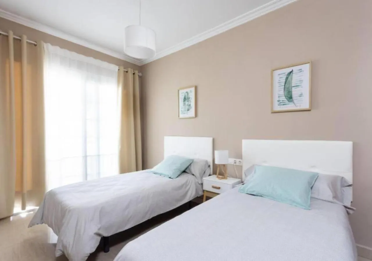 Townhouse With Pool And Sea View In Callao Salvaje