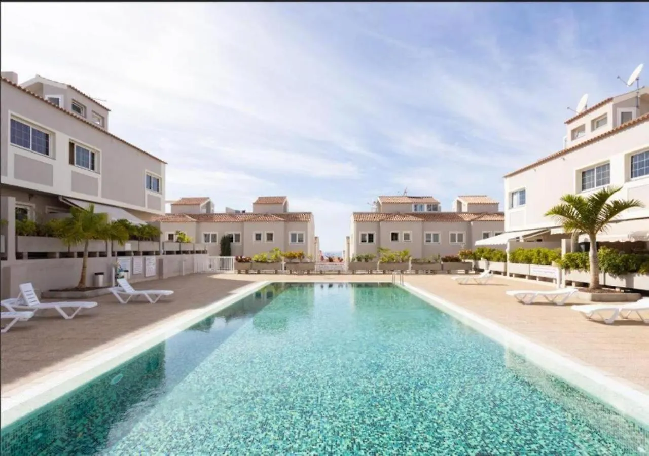 Holiday home Townhouse With Pool And Sea View In Callao Salvaje