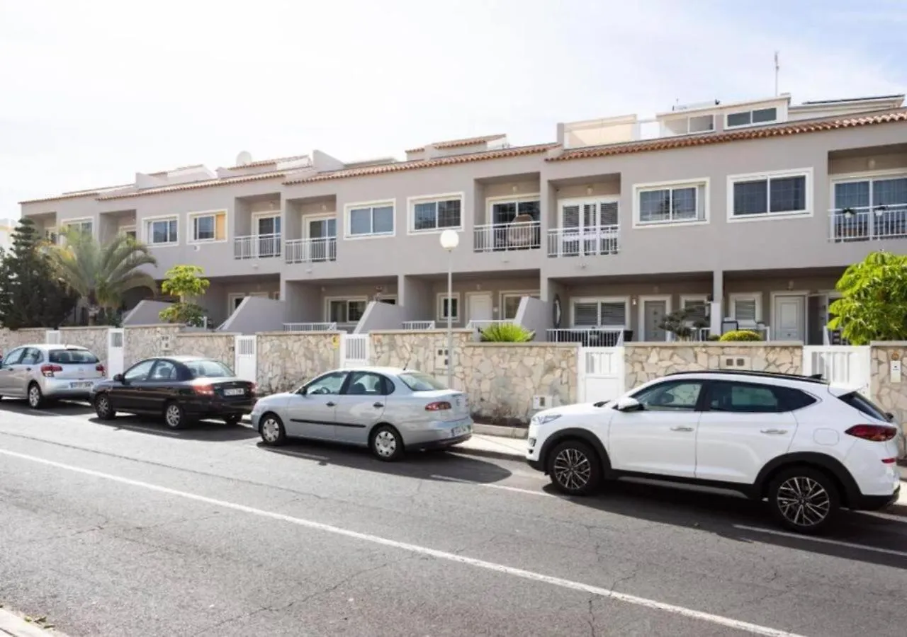 Townhouse With Pool And Sea View In Callao Salvaje 0*,