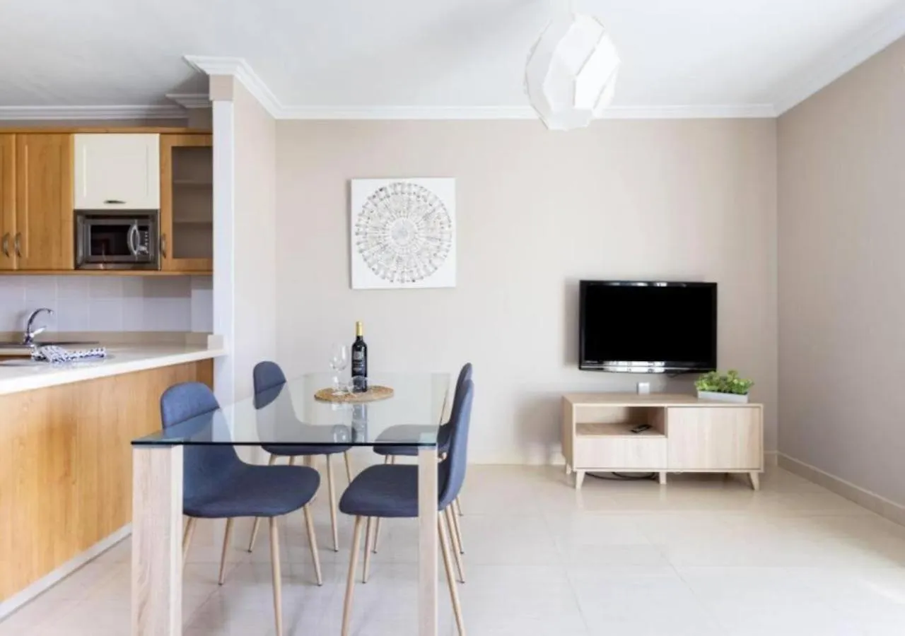 Townhouse With Pool And Sea View In Callao Salvaje 0*,